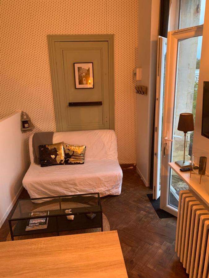 Villa Escapade Girondine à Saint-Sulpice-et-Cameyrac Extérieur photo
