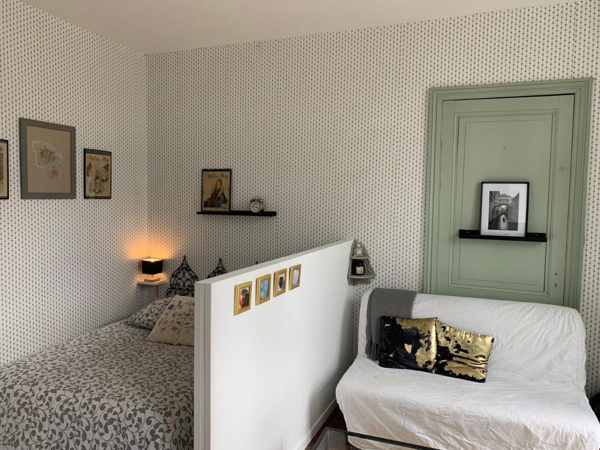 Villa Escapade Girondine à Saint-Sulpice-et-Cameyrac Extérieur photo